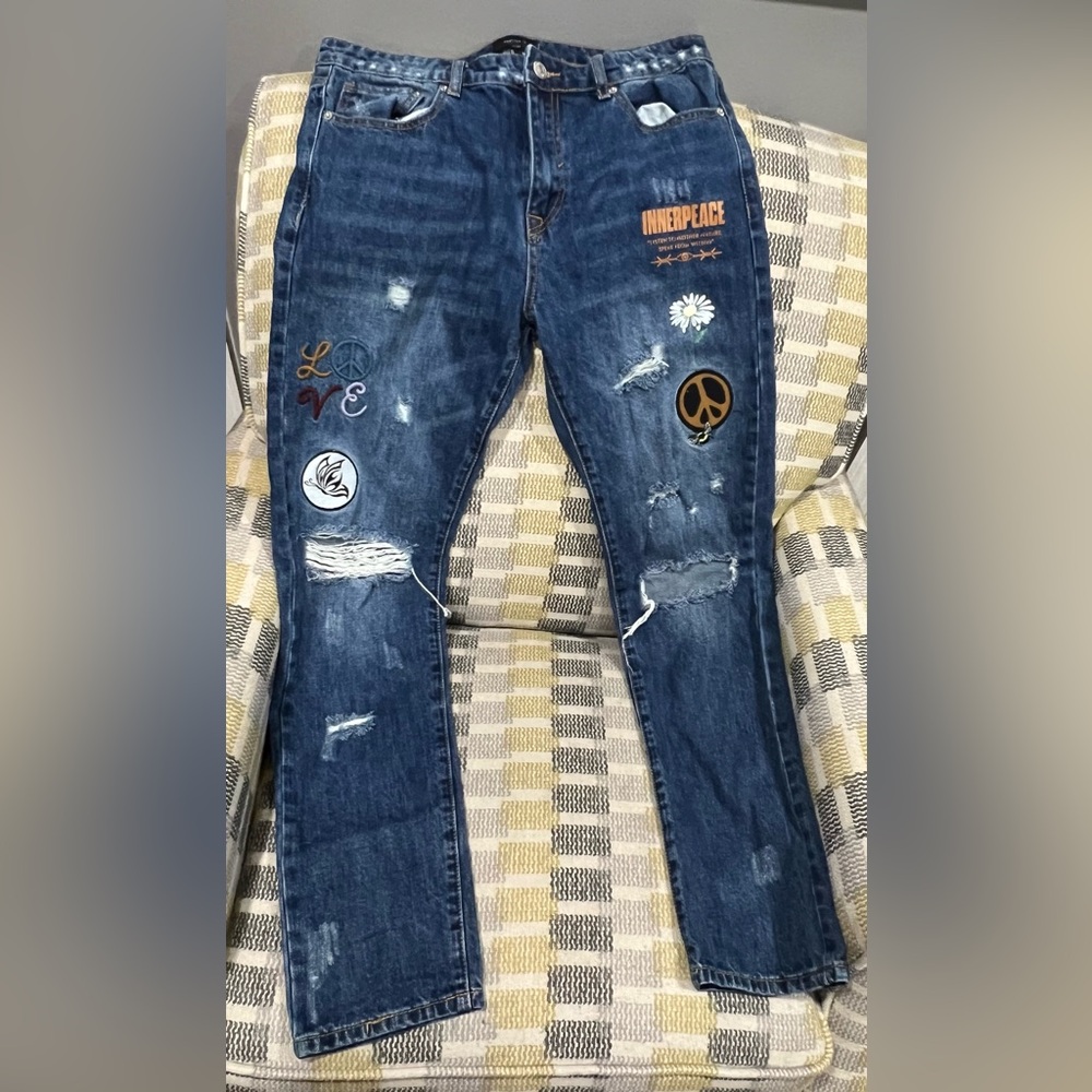 Forever 21 33 Slim distressed denim funky & cool!!
